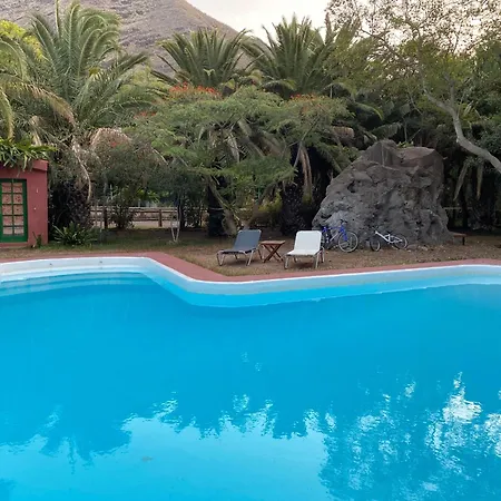 Fuer 13 Personenund 2 In Agaete Holiday home