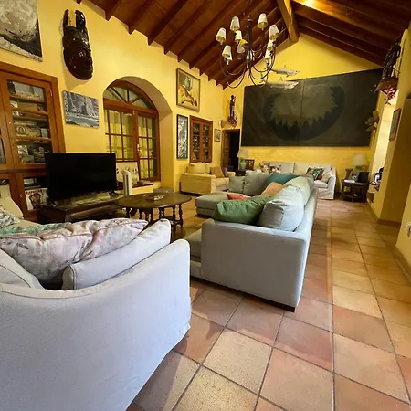 Fuer 13 Personenund 2 In Agaete Holiday home Agaete (Gran Canaria)